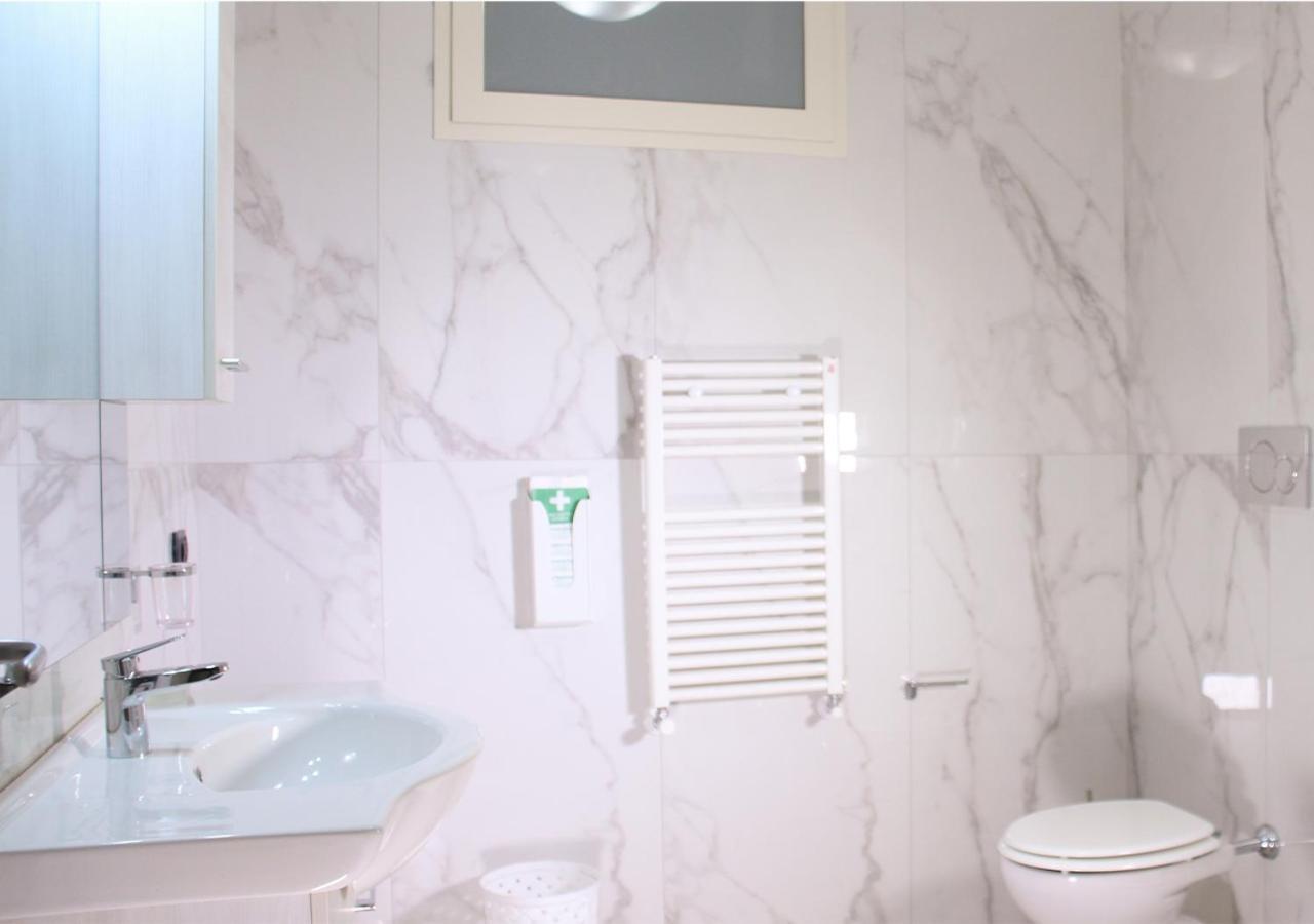 Ospedale Del Mare - Wi-fi Gratis E Parcheggio Gratuito Apartment *